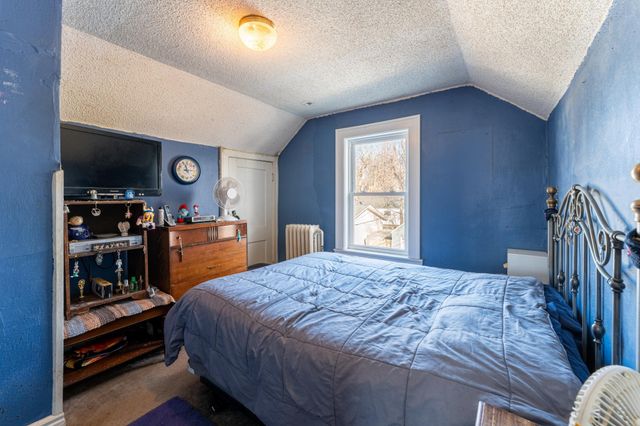 954 Oakdale Avenue, West Saint Paul, MN 55118