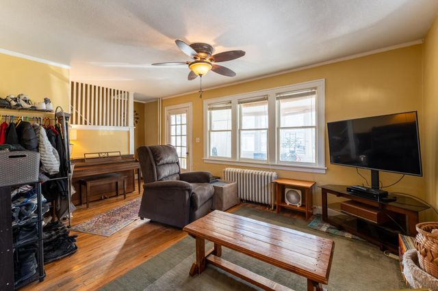 954 Oakdale Avenue, West Saint Paul, MN 55118