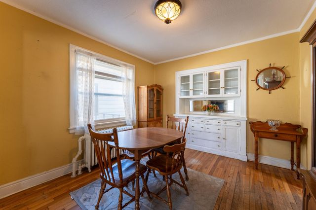 954 Oakdale Avenue, West Saint Paul, MN 55118