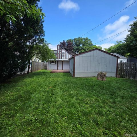 201 W New York Avenue, Pontiac, MI 48340