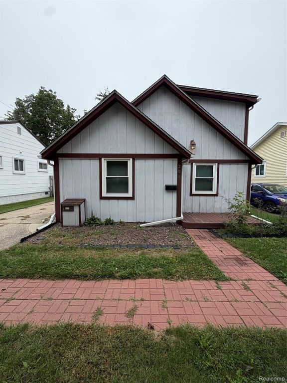 201 W New York Avenue, Pontiac, MI 48340