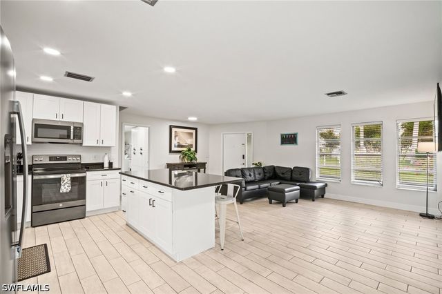 2001 Bahama AVE, Fort Myers, FL 33905