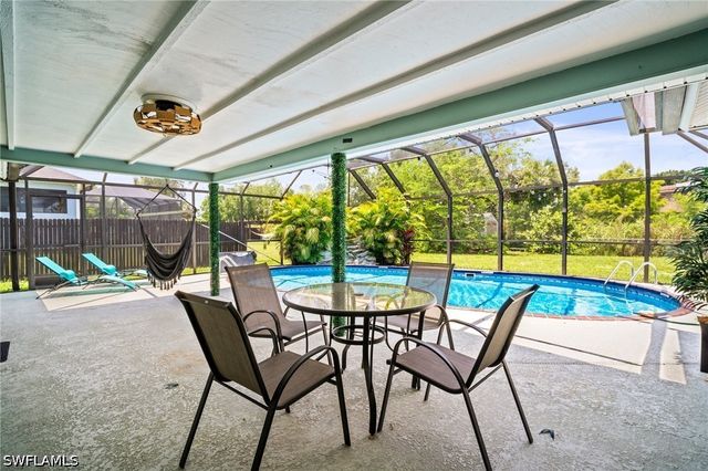 2001 Bahama AVE, Fort Myers, FL 33905