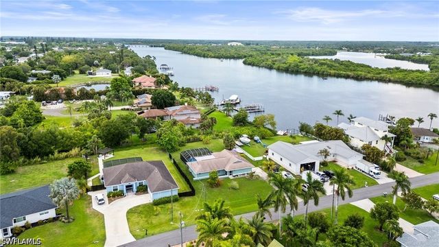 2001 Bahama AVE, Fort Myers, FL 33905