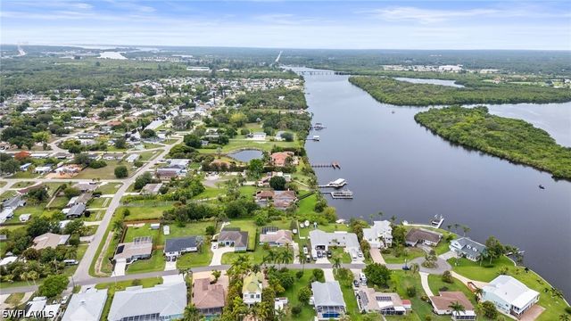 2001 Bahama AVE, Fort Myers, FL 33905