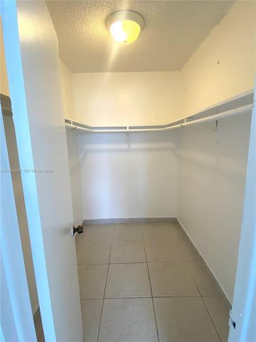 3536 NE 168th St 301, North Miami Beach, FL 33160
