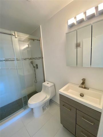 3536 NE 168th St 301, North Miami Beach, FL 33160