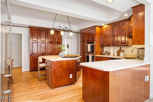 109 Sturbridge Lane, Chapel Hill, NC 27516