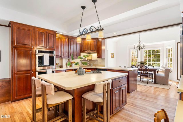 109 Sturbridge Lane, Chapel Hill, NC 27516