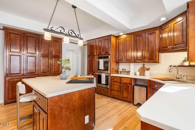 109 Sturbridge Lane, Chapel Hill, NC 27516