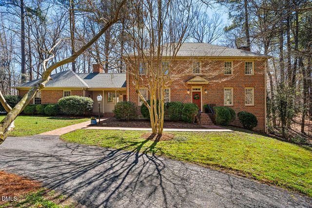 109 Sturbridge Lane, Chapel Hill, NC 27516