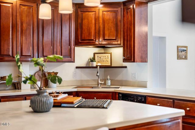 109 Sturbridge Lane, Chapel Hill, NC 27516