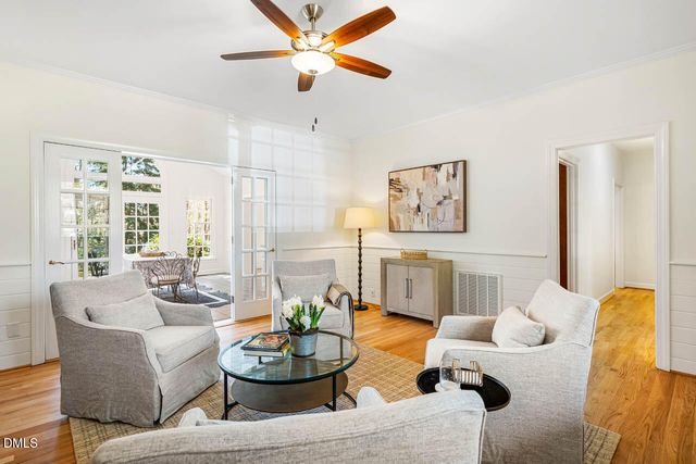 109 Sturbridge Lane, Chapel Hill, NC 27516