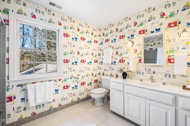 109 Sturbridge Lane, Chapel Hill, NC 27516