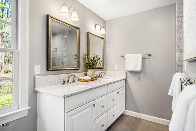 109 Sturbridge Lane, Chapel Hill, NC 27516