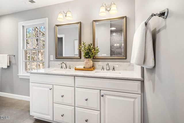 109 Sturbridge Lane, Chapel Hill, NC 27516