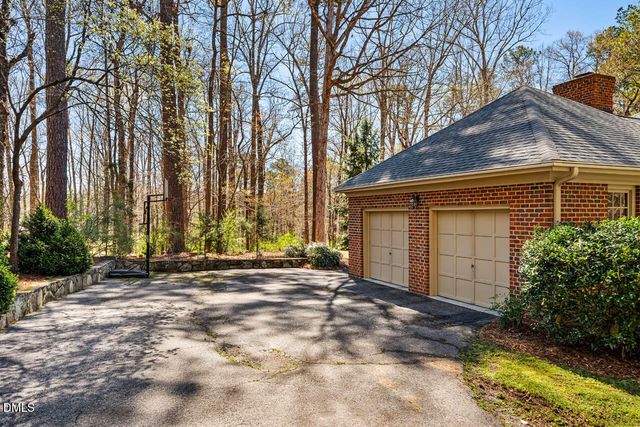 109 Sturbridge Lane, Chapel Hill, NC 27516