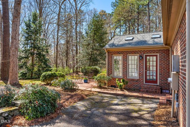 109 Sturbridge Lane, Chapel Hill, NC 27516