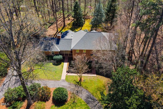 109 Sturbridge Lane, Chapel Hill, NC 27516