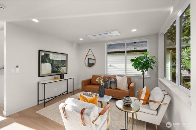 14025 1st Avenue NW, Seattle, WA 98177