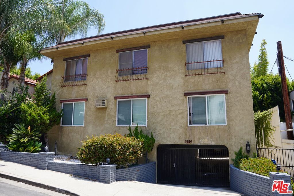 912 Hilldale 3, West Los Angeles, CA 90069