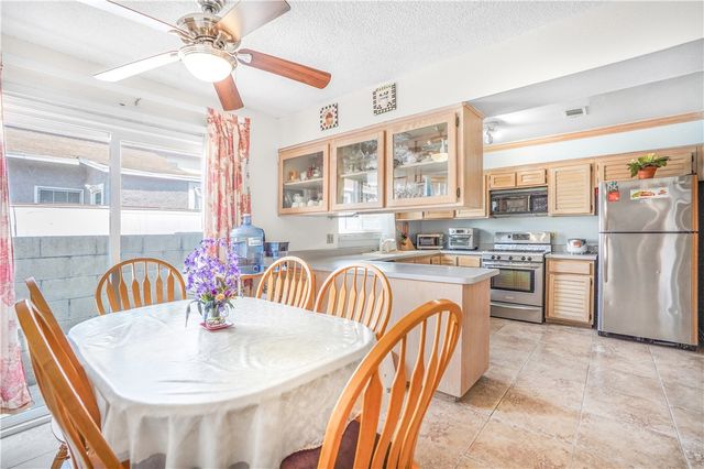 1645 La Paloma, Placentia, CA 92870