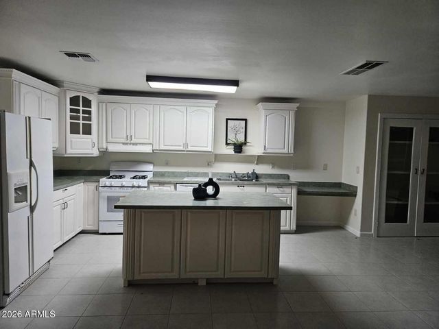 4831 N 93RD Drive, Phoenix, AZ 85037