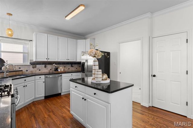 60 Winding Stair Way, O'fallon, MO 63368