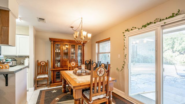 5325 Mission Circle, De Cordova, TX 76049