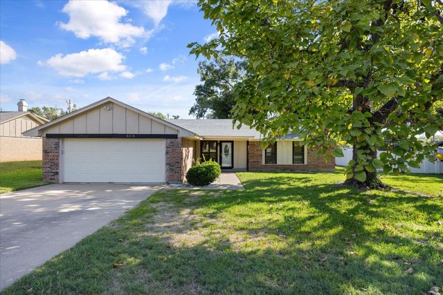 5325 Mission Circle, De Cordova, TX 76049