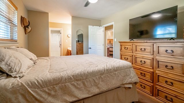 5325 Mission Circle, De Cordova, TX 76049