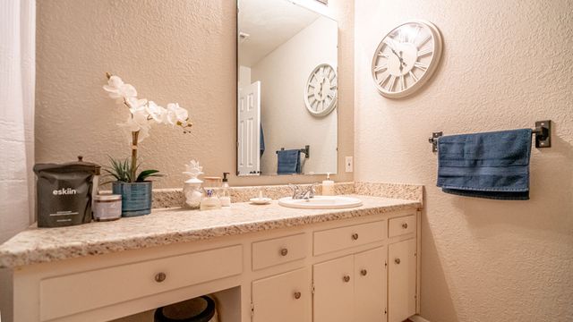 5325 Mission Circle, De Cordova, TX 76049