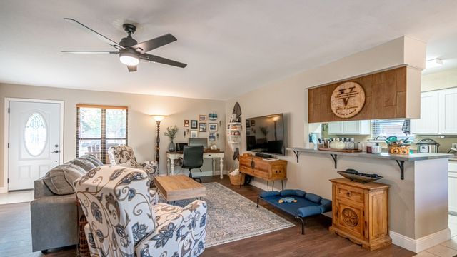 5325 Mission Circle, De Cordova, TX 76049