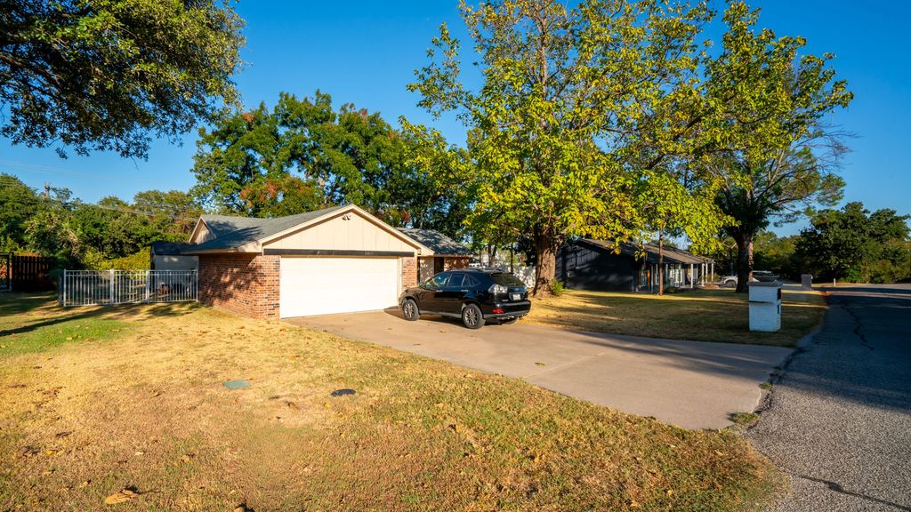5325 Mission Circle, De Cordova, TX 76049 — photo 3