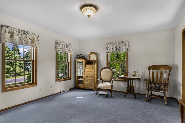 2869 Northwynde Passage, Sun Prairie, WI 53590