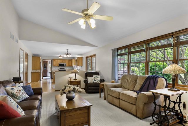 2869 Northwynde Passage, Sun Prairie, WI 53590
