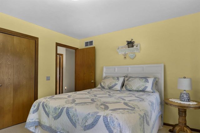2869 Northwynde Passage, Sun Prairie, WI 53590