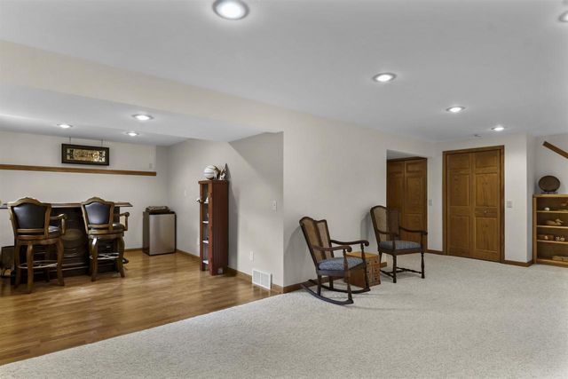 2869 Northwynde Passage, Sun Prairie, WI 53590