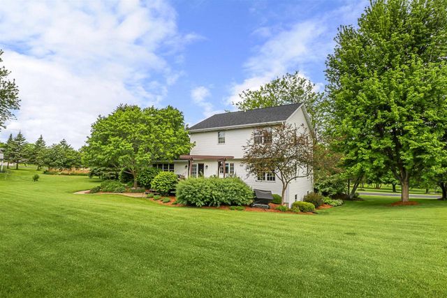 2869 Northwynde Passage, Sun Prairie, WI 53590