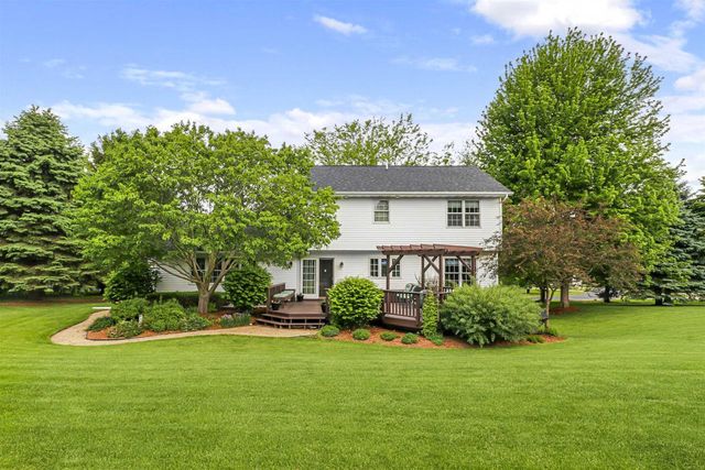 2869 Northwynde Passage, Sun Prairie, WI 53590