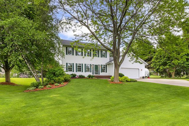 2869 Northwynde Passage, Sun Prairie, WI 53590