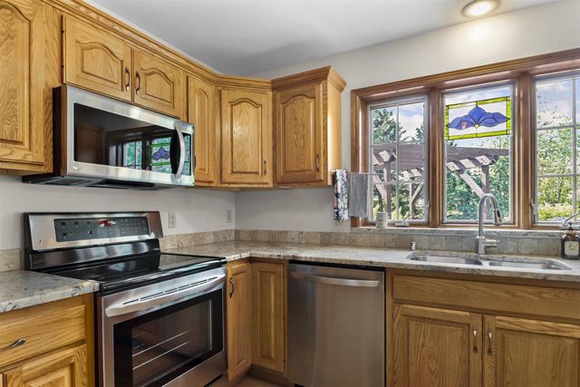 2869 Northwynde Passage, Sun Prairie, WI 53590