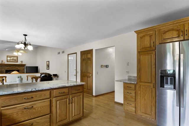2869 Northwynde Passage, Sun Prairie, WI 53590