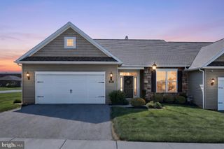 600 CYPRESS DR #57, Hanover, PA 17331