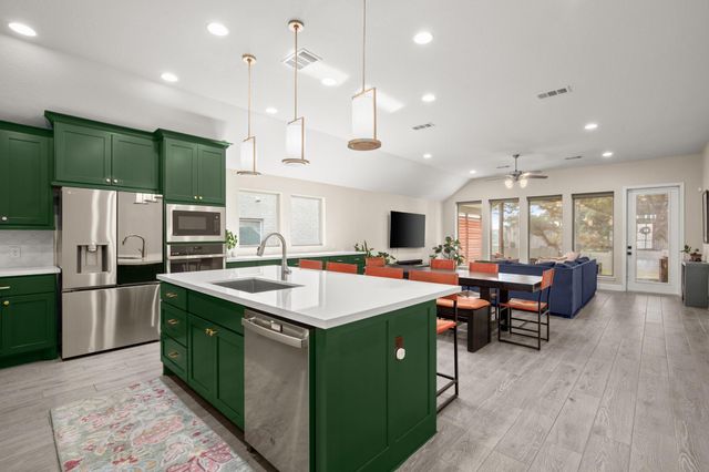 1412 Spring Gulch LN, Georgetown, TX 78628