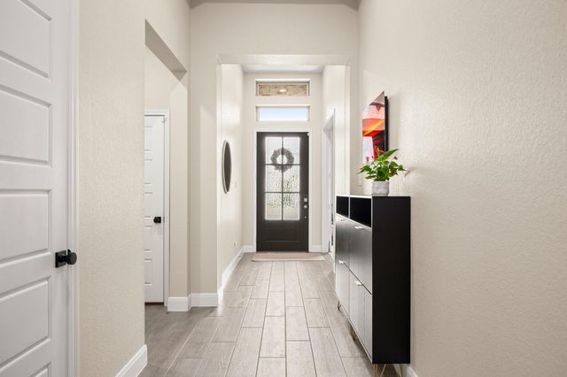 1412 Spring Gulch LN, Georgetown, TX 78628