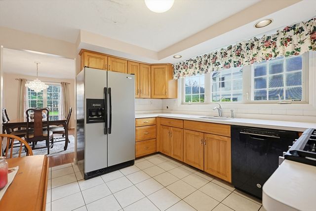 3301 Maple Brook Road 3301, Bellingham, MA 02019