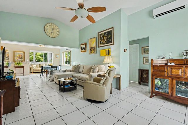 1523 Liberty Street, Hollywood, FL 33020