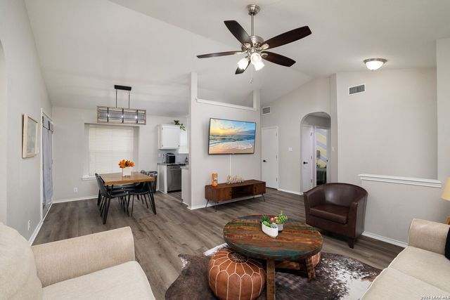9011 ARCH BRG, San Antonio, TX 78254