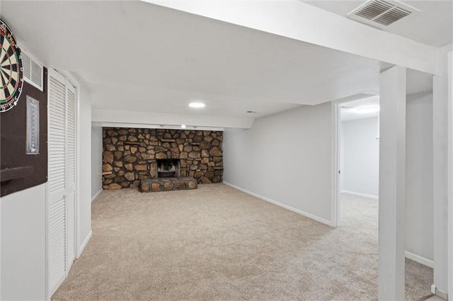 16100 E Cogan Drive, Independence, MO 64055